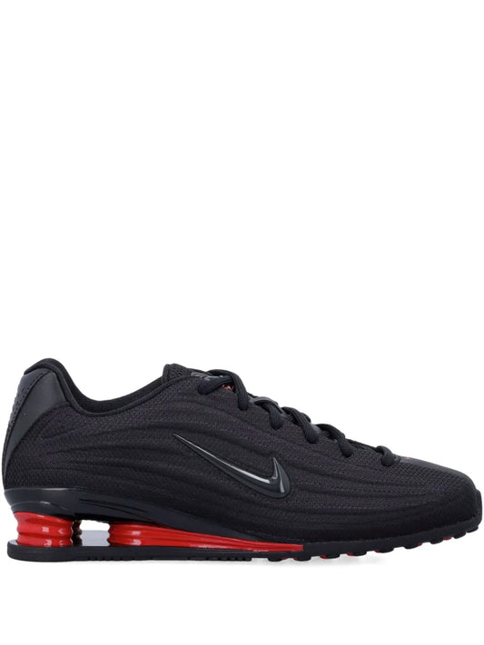 Nike Shox Z Swoosh Detail Trainers