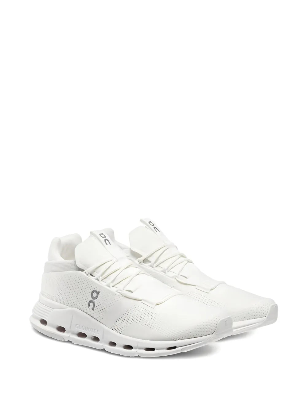 On Running Cloudnova Lace-Up