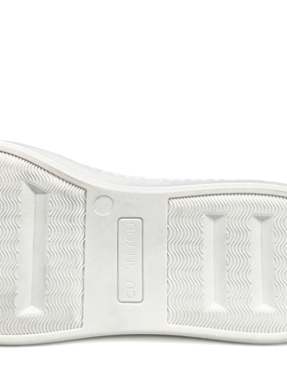 CU | LT ESSENCE Lace-Up Low-Top