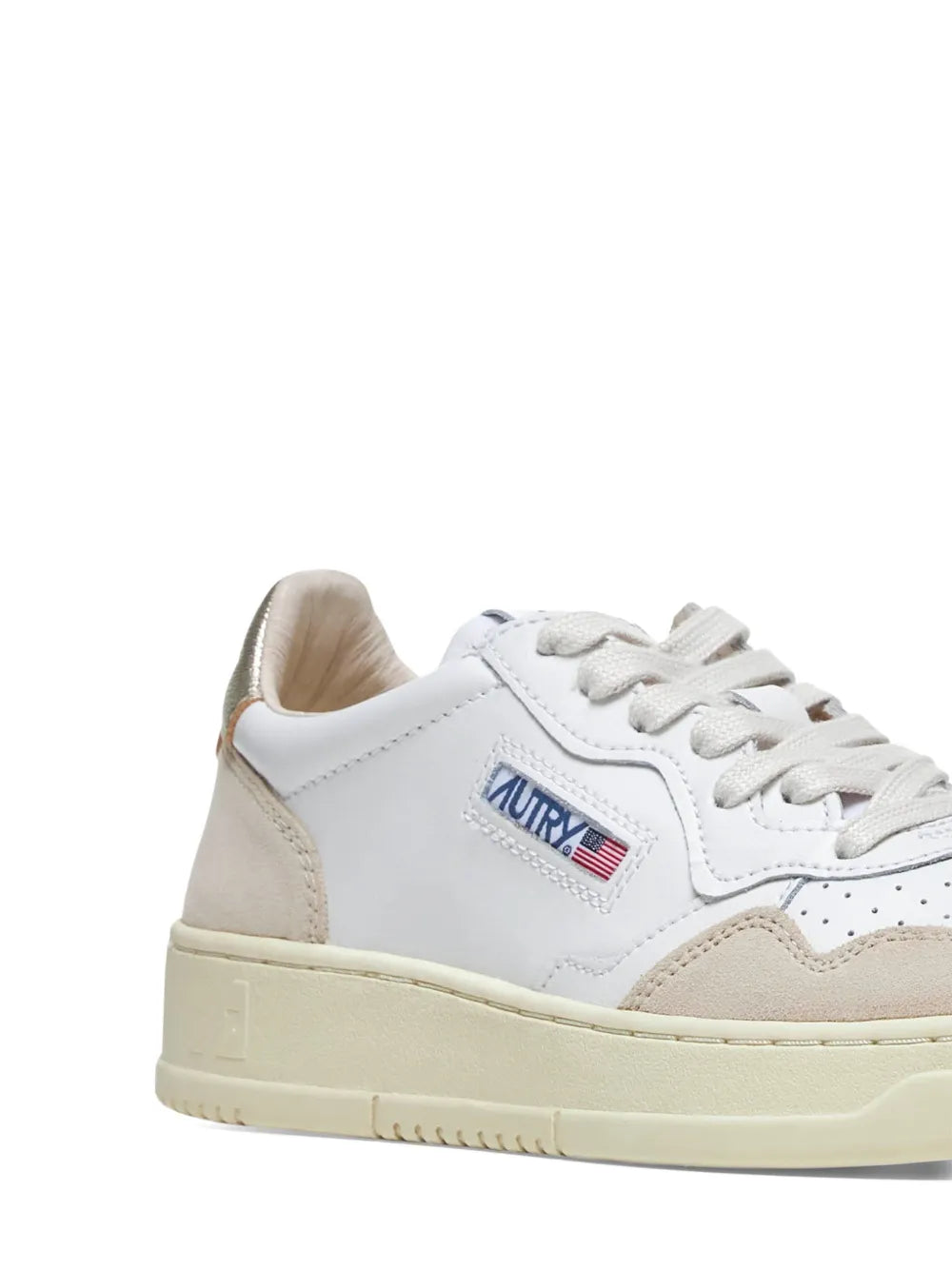 Autry Medalist Low Perforated Leather